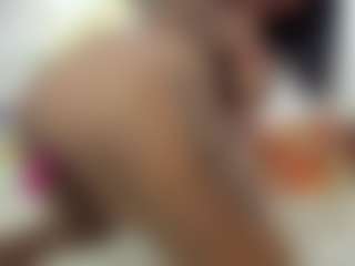 Live cam show with NahirKhan - Brown Eyes Mature on https://playwithruby.com
