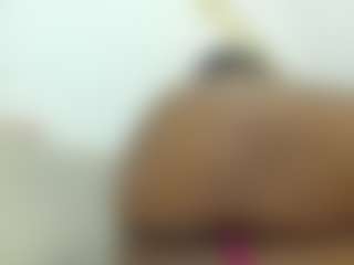 Live cam show with NahirKhan - Bikini on livesuperchat.net