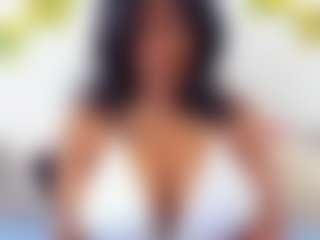 NahirKhan MILF webcam performer live streaming