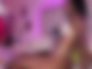 Live cam show with Venus - Brown Eyes Ebony on SxyPornLive
