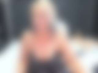 TaboodirtyLove MILF webcam performer live streaming