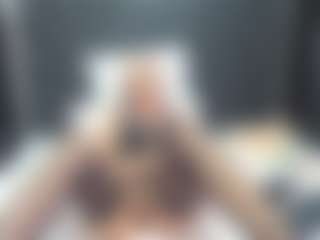 Live cam show with TaboodirtyLove - Granny on Dolls Live