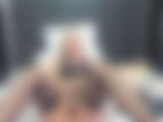 Live cam show with TaboodirtyLove - Ass To Mouth on StripNow
