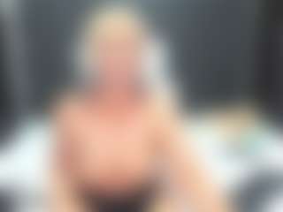 TaboodirtyLove MILF webcam performer live streaming