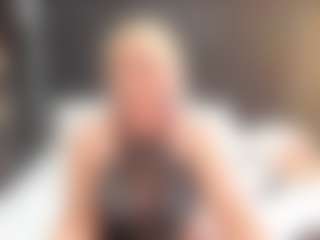 TaboodirtyLove MILF webcam performer live streaming