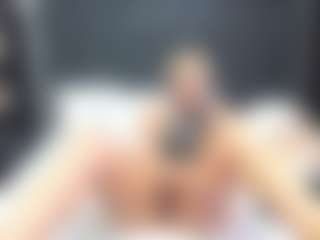 TaboodirtyLove MILF webcam performer live streaming