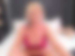 Live cam show with TaboodirtyLove - Blonde Hair MILF on Free Soda