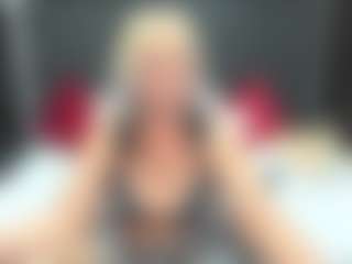 Live cam show with TaboodirtyLove - Cosplay on CamClone