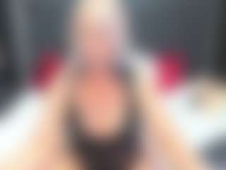 TaboodirtyLove MILF webcam performer live streaming