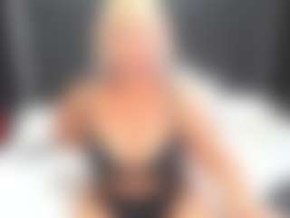 Live cam show with TaboodirtyLove - Anal Toys on Hubzter Live