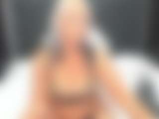 TaboodirtyLove MILF webcam performer live streaming