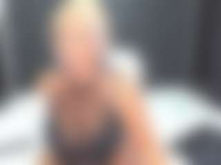 Live cam show with TaboodirtyLove - Mature on alttransgirls