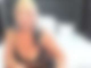 TaboodirtyLove MILF webcam performer live streaming