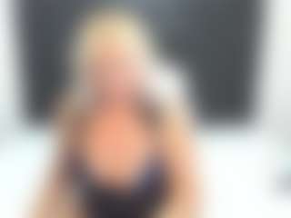 Live cam show with TaboodirtyLove - BBW on live.xheat.ai