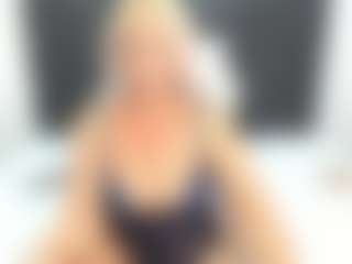 Live cam show with TaboodirtyLove - Tattoos Granny on live.xbliss.ai
