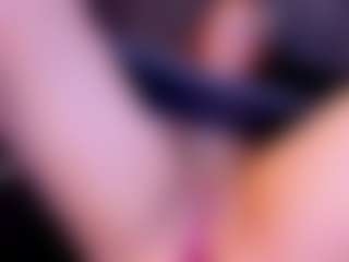 Live cam show with CandyPoppy - Flashing on Free Soda