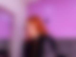 Live cam show with CandyPoppy - Shaved Pussy on Mixed Magazine Live