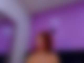 Live cam show with CandyPoppy - Flashing on Soda Cam