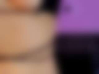 Live cam show with CandyPoppy - Spank Red Hair on intimatelivegirls.com
