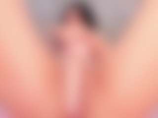 Live cam show with CintyaLeiner - Natural on StripNow