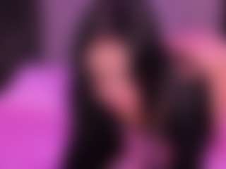 Live cam show with CintyaLeiner - Handjob on Cam Slut
