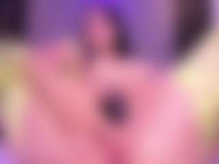 Live cam show with CintyaLeiner - Bedroom on TottyGirls