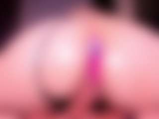 Live cam show with CintyaLeiner - Control on Camsoda