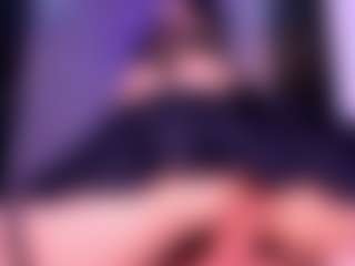 Live cam show with CintyaLeiner - Spank on Fling VIP Chat