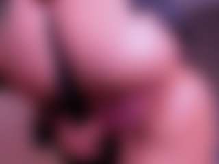 Live cam show with CintyaLeiner - Handjob on nudelive.tv
