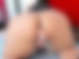 Live cam show with daniikbiigg - Ebony Teen (18+) on liverealitysex.com
