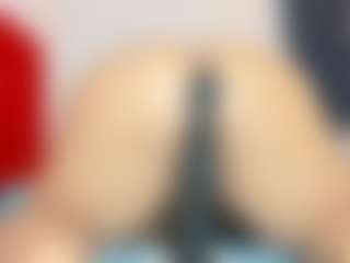 daniikbiigg's Live Sex Cam Show