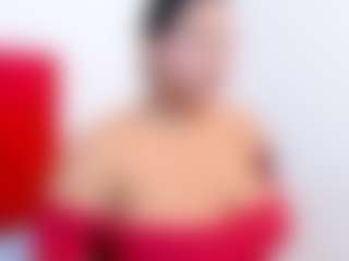 Live cam show with daniikbiigg - Ebony Shaved Pussy on Camiplay Live