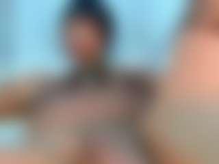 Live cam show with laura_sweet - Average on Mixed Magazine Live