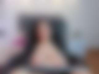 Live cam show with Melissa - Teen (18+) on hotwifechat.live