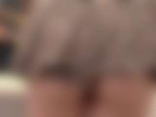 boobs-and-billiards's Live Sex Cam Show