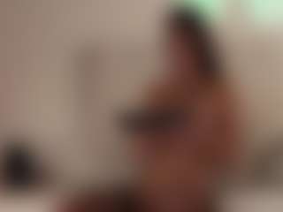 Live-Cam-Show mit Nika - Normal auf Camsoda