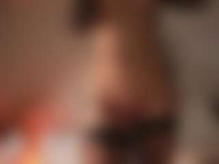 Spettacolo in cam dal vivo con Nika - Bedroom su Camsoda