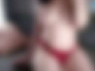 Samantha MILF webcam performer live streaming