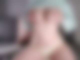 Live cam show with Samantha - Lush MILF on Strip Flash - Live Sex Shows