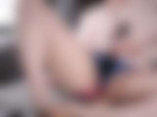 Live cam show with Samantha - Fetish MILF on SpankPalCams