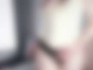 Samantha MILF webcam performer live streaming