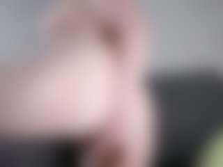 Live cam show with Samantha - Foot Fetish Toys on Strip Flash - Live Sex Shows