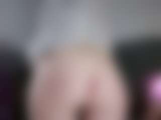 Live cam show with Samantha - Fetish MILF on Camsoda