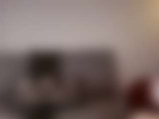 Live cam show with Samantha - Flirt MILF on madthumbs