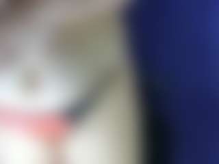 Live cam show with DaianaLutzRx - Smoking on Chatstar