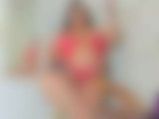 Live cam show with DaianaLutzRx - Facial Piercings on SpunkLive