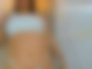Live cam show with DaianaLutzRx - Smoking on SinfulBabes