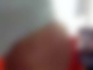 Live cam show with DaianaLutzRx - Smoking on livesuperchat.net