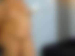 Live cam show with DaianaLutzRx - Thick on Camsoda