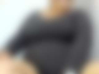 Live cam show with DaianaLutzRx - Nipple Piercings on xplaylive.com